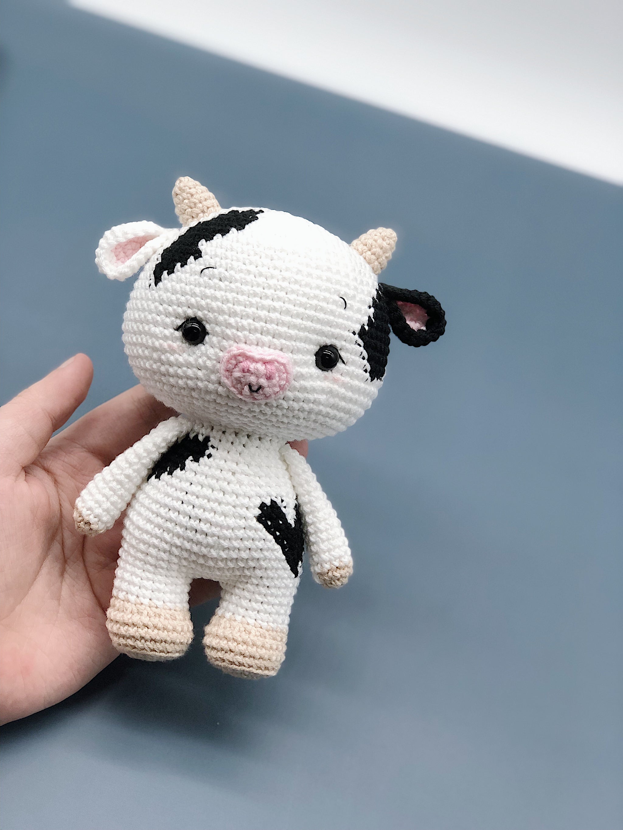 Crochet The Little Cow PDF Pattern Language: English